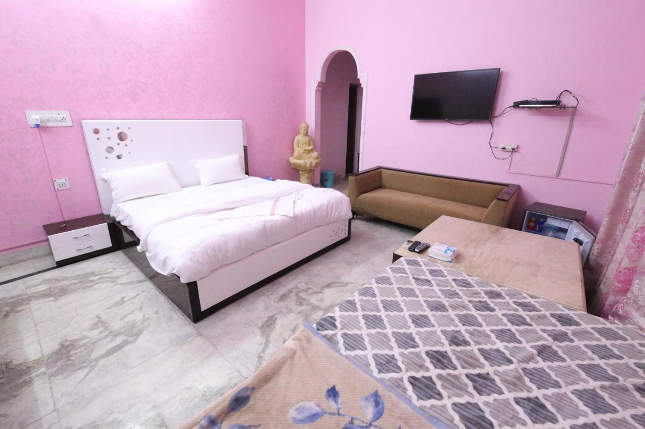 The Karnal Resort Екстер'єр фото